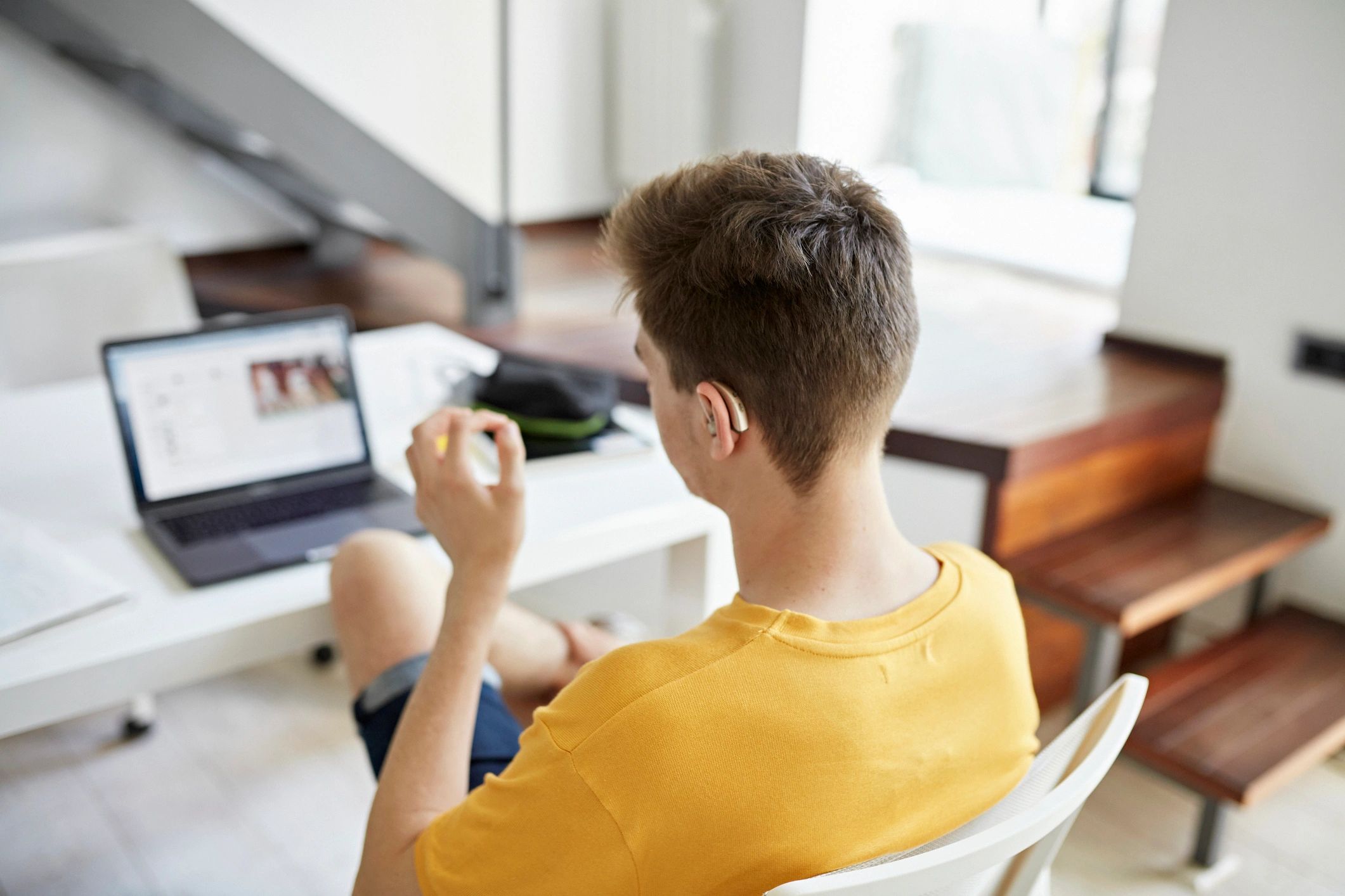 Student attending an online learning session